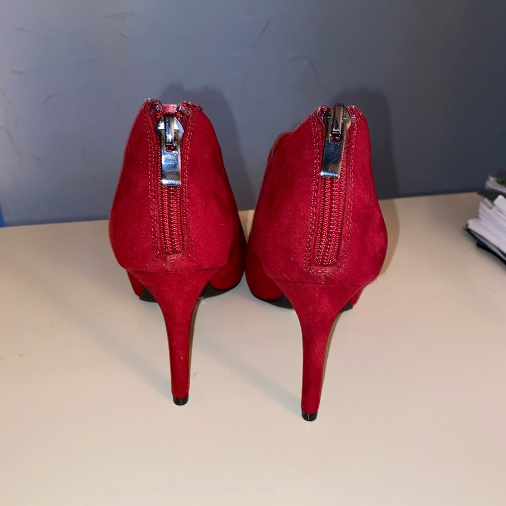 NWOT Kelly & Katie Laylla booties - Picture 5 of 6